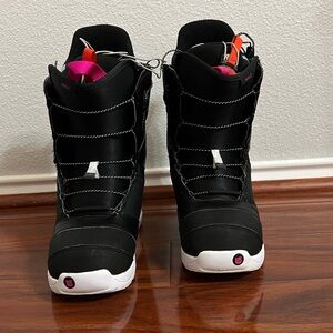 Burton Mint snowboard boots. Women size 7